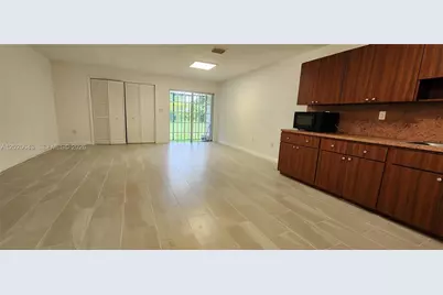 10380 NW 10th Ave #10380, Miami, FL 33150 - Photo 4