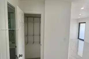 12020 W Golf Dr, Miami, FL 33167 - Photo 22