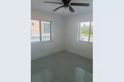 12020 W Golf Drive, Miami, FL 33167 - Photo 18