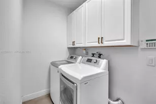 15891 NW 15th Ct, Pembroke Pines, FL 33028 - Photo 22