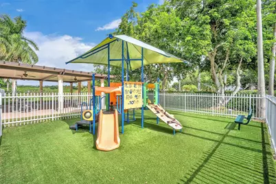 15891 NW 15th Ct, Pembroke Pines, FL 33028 - Photo 48