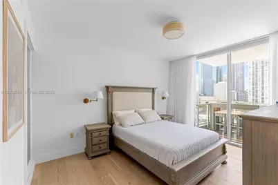 92 SW 3rd St #1201, Miami, FL 33130 - Photo 12