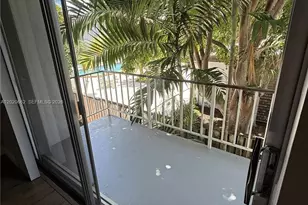 9611 SW 77th Ave, Miami, FL 33156 - Photo 10