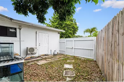 4700 NW 1st Ct, Plantation, FL 33317 - Photo 28