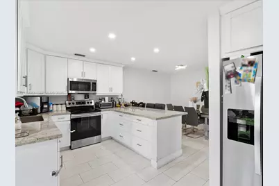 3400 Emerald Oaks Dr #801, Hollywood, FL 33021 - Photo 36