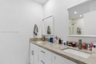 3400 Emerald Oaks Dr, Hollywood, FL 33021 - Photo 48