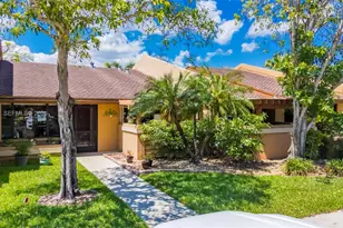 828 NW 79th Terrace, Plantation, FL 33324 - Photo 4