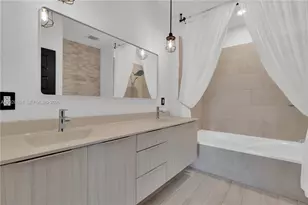 4740 NW 84th Ct, Doral, FL 33166 - Photo 22