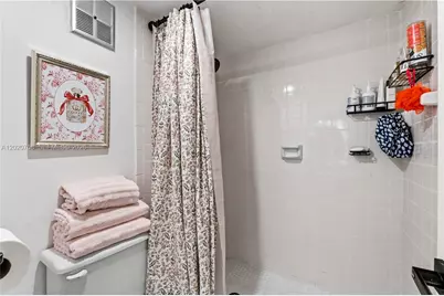 430 Commodore Dr #213, Plantation, FL 33325 - Photo 24