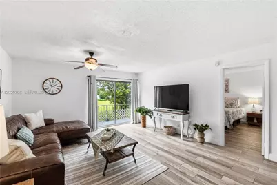 430 Commodore Dr #213, Plantation, FL 33325 - Photo 16