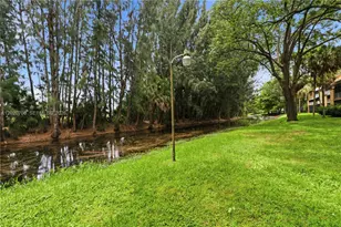 430 Commodore Dr, Plantation, FL 33325 - Photo 34