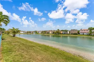 11318 NW 44th Terrace, Doral, FL 33178 - Photo 2