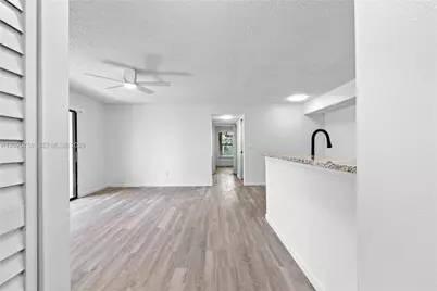 2094 Arbour Walk Cir #3018, Naples, FL 34109 - Photo 2