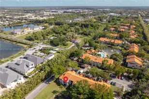 2094 Arbour Walk Cir, Naples, FL 34109 - Photo 18