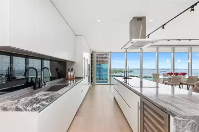 700 NE 26th Ter #2901, Miami, FL 33137 - Photo 2
