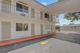 60 NW 79th St, Miami, FL 33150 - Photo 12