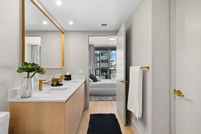 90 NE 32 #905, Miami, FL 33137 - Photo 14