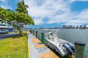16558 NE 26th Ave, North Miami Beach, FL 33160 - Photo 28