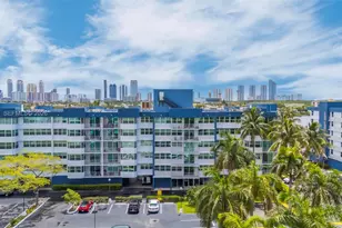 16558 NE 26th Ave, North Miami Beach, FL 33160 - Photo 32