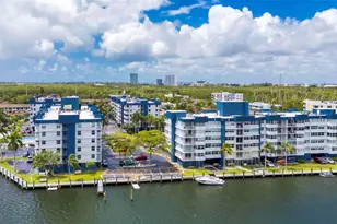 16558 NE 26th Ave, North Miami Beach, FL 33160 - Photo 52
