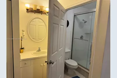 2330 SW 80th Ter, Miramar, FL 33025 - Photo 8