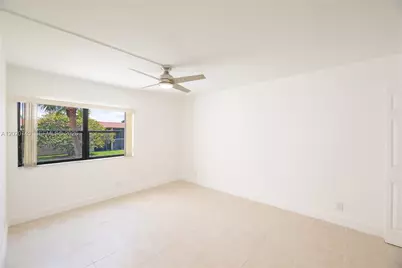 200 Lakeview Dr #211, Weston, FL 33326 - Photo 18