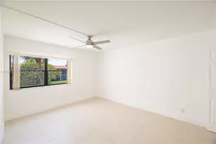 200 Lakeview Dr, Weston, FL 33326 - Photo 18