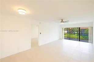 200 Lakeview Dr, Weston, FL 33326 - Photo 14