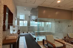 92 SW 3rd St, Miami, FL 33130 - Photo 34