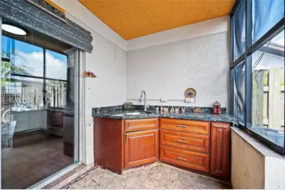 255 E 3rd St #1, Hialeah, FL 33010 - Photo 24