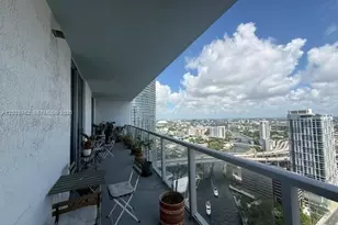 185 SW 7th St, Miami, FL 33130 - Photo 12