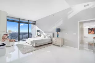 88 SW 7th St, Miami, FL 33130 - Photo 18