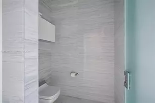 88 SW 7th St, Miami, FL 33130 - Photo 24