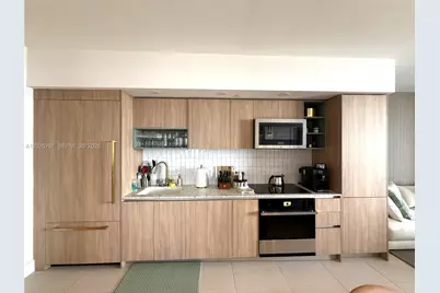 159 NE 6th St #4016, Miami, FL 33132 - Photo 2