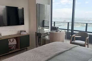 159 NE 6th St, Miami, FL 33132 - Photo 18