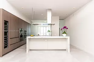 18501 E Collins, Sunny Isles Beach, FL 33160 - Photo 4