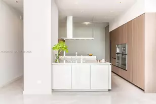 18501 E Collins, Sunny Isles Beach, FL 33160 - Photo 26