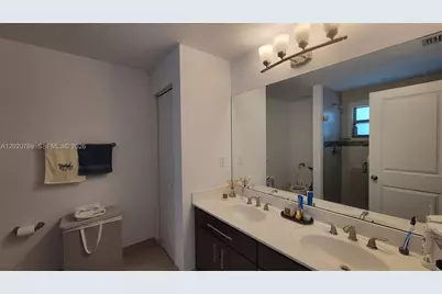 438 NE 194th Ter #438, Miami, FL 33179 - Photo 10