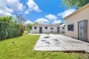 1918 NW 19th Ave, Miami, FL 33125 - Photo 10