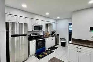 518 NW 47th Ct, Oakland Park, FL 33309 - Photo 4