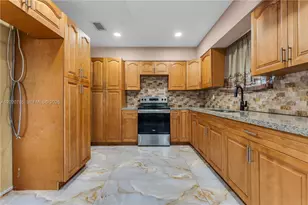 2240 NW 175th St, Miami Gardens, FL 33056 - Photo 16