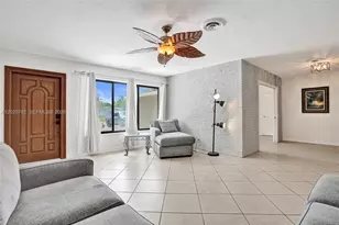 480 SW 55th Ave, Plantation, FL 33317 - Photo 8