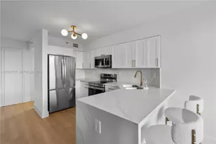 19101 NE 36th Ct, Aventura, FL 33180 - Photo 8