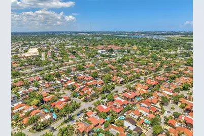 1010 NE 204th Ter, Miami, FL 33179 - Photo 52