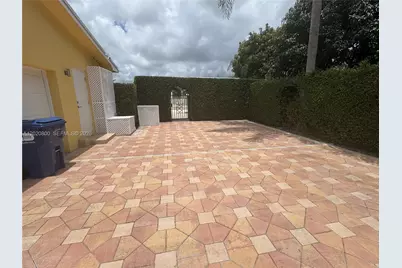8605 SW 106th St #B, Miami, FL 33156 - Photo 1