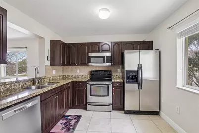 6235 SW 47th Mnr #201, Davie, FL 33314 - Photo 10