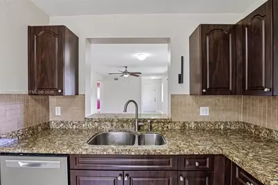 6235 SW 47th Mnr #201, Davie, FL 33314 - Photo 12