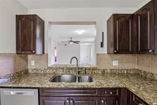6235 SW 47th Manor, Davie, FL 33314 - Photo 12