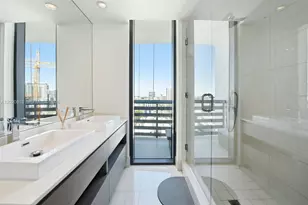 460 NE 28th St, Miami, FL 33137 - Photo 12