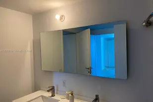 1300 Brickell Bay Dr, Miami, FL 33131 - Photo 6